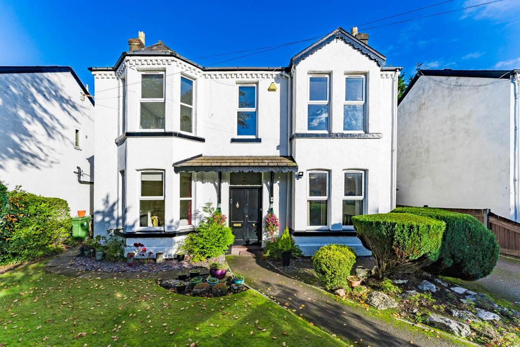 York Road, Liverpool L37 4 bed detached house for sale £650,000