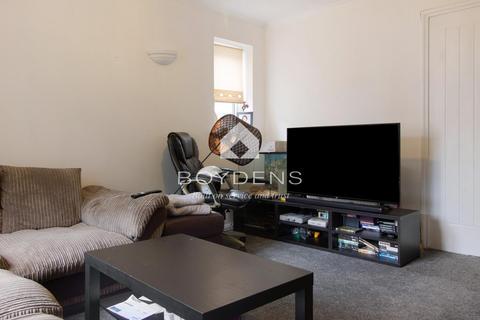 2 bedroom end of terrace house for sale, Dale Close, Colchester CO3