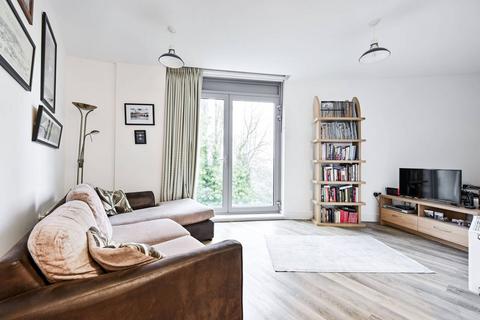 3 bedroom flat for sale, Plaza Gardens, East Putney, London, SW15