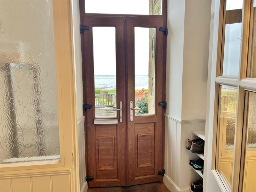 Storm doors