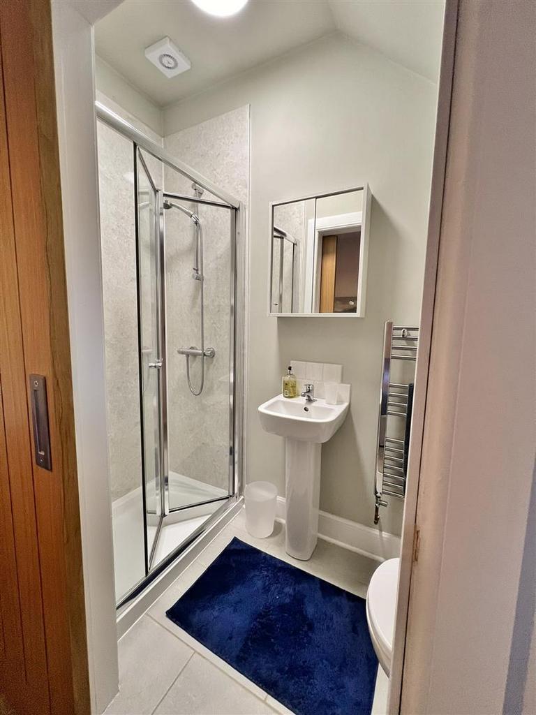 Ensuite shower room