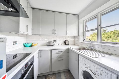 1 bedroom flat for sale, Pages Hill, Muswell Hill