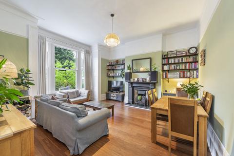 2 bedroom flat for sale, Portland Rise, Finsbury Park, London