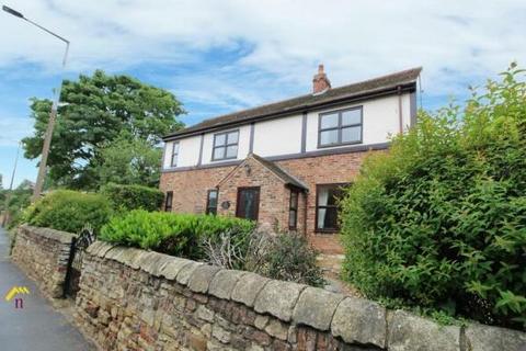 4 bedroom detached house to rent, High Street, Doncaster DN3