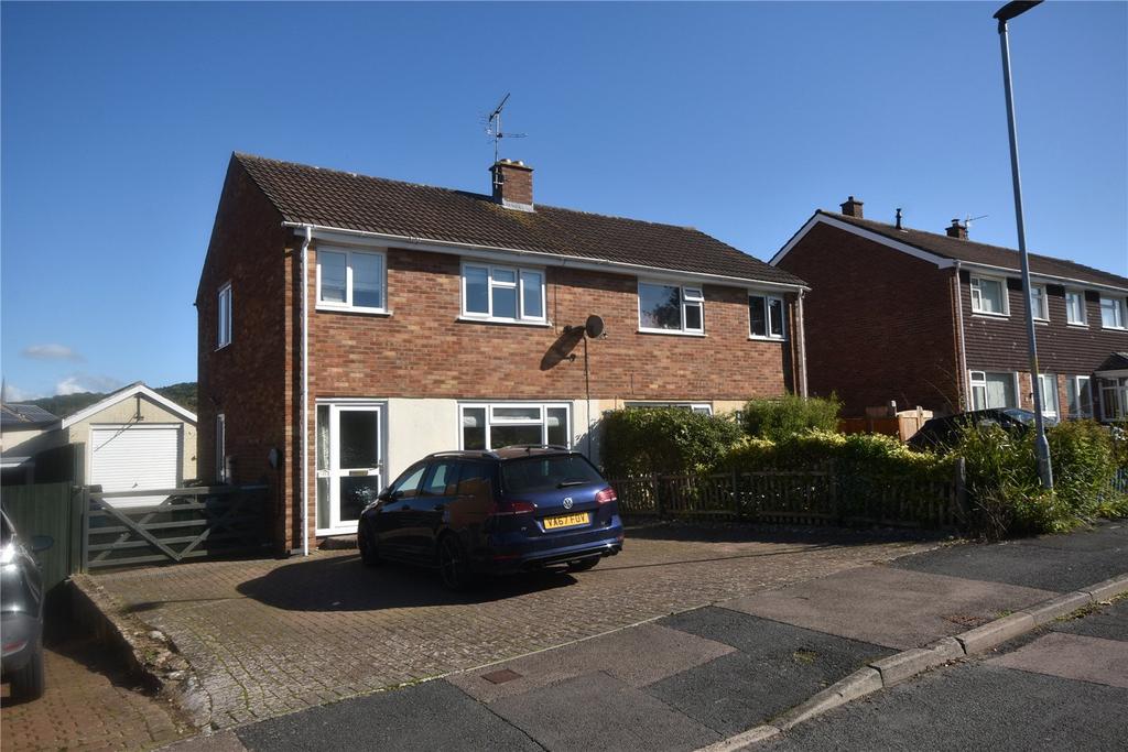 Oakland Drive, Ledbury... 3 bed semidetached house to rent £1,150