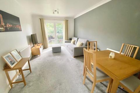 2 bedroom apartment for sale, Mulberry Drive, Macclesfield