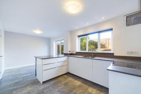 4 bedroom detached house for sale, Yokecliffe Drive, Wirksworth DE4