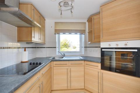 1 bedroom retirement property for sale, Jevington Gardens, Eastbourne