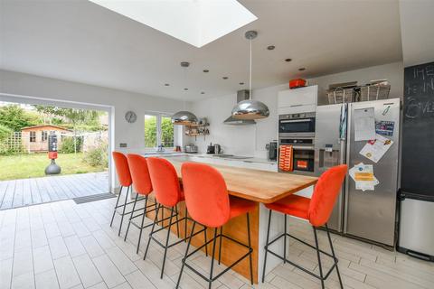 undefined, Collyer Road, London Colney, AL2
