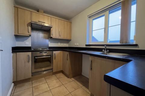 2 bedroom flat to rent, Robin Road, Oakley Vale, Corby, NN18