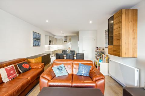 2 bedroom flat for sale, King Street Cloisters, Clifton Walk, London