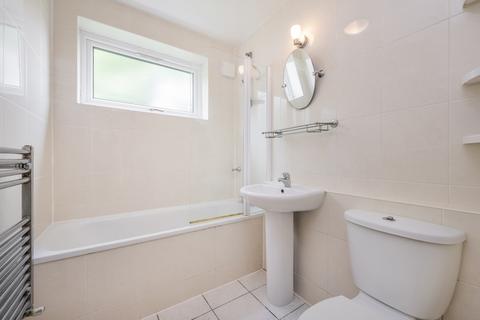 2 bedroom flat for sale, Tragail, Mercier Road, London