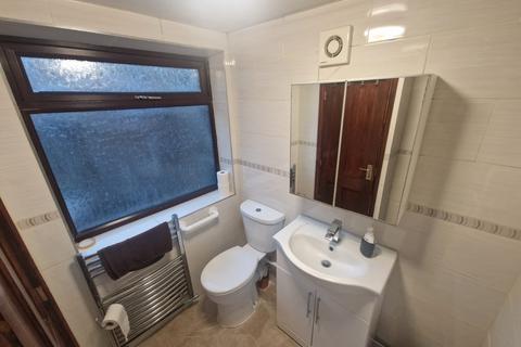 3 bedroom terraced house for sale, Wiggin Street, Birmingham B16