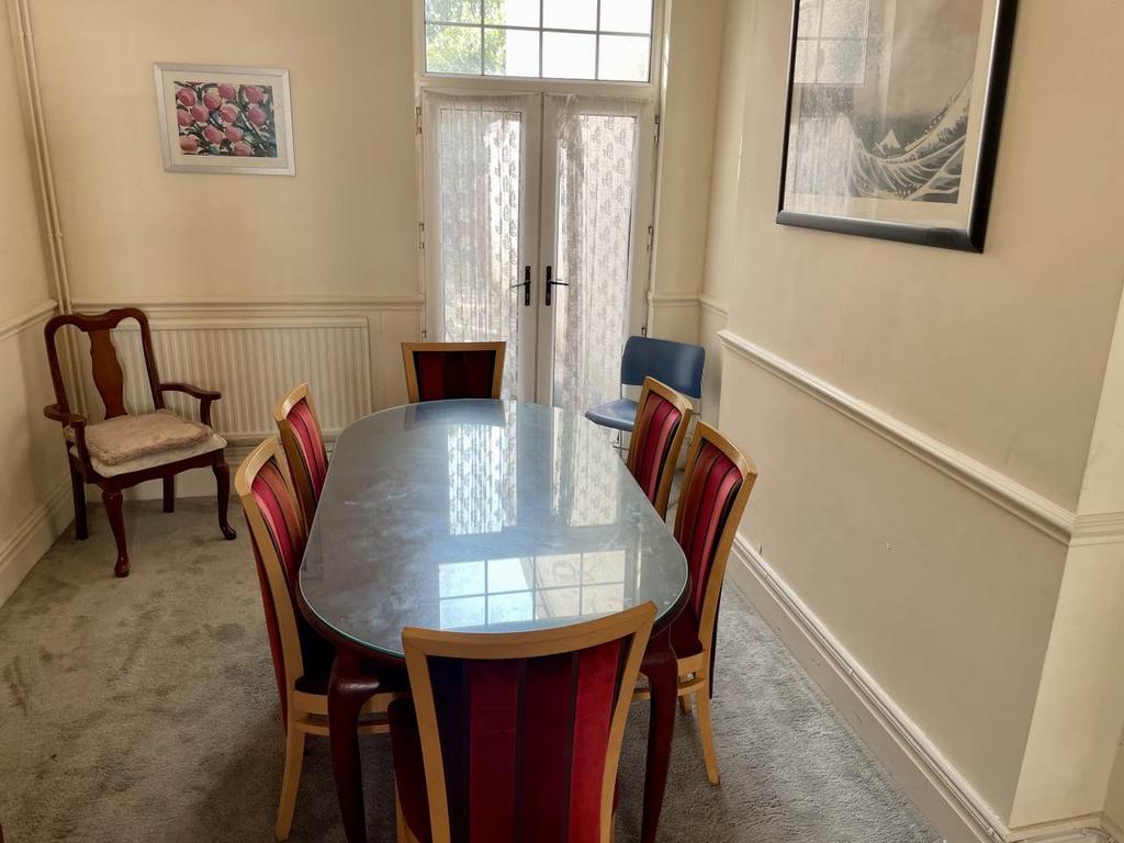 Dining area (1)