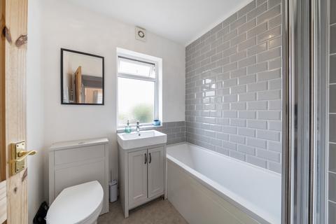 42 Castleton Road, Mitcham, CR4 1NY