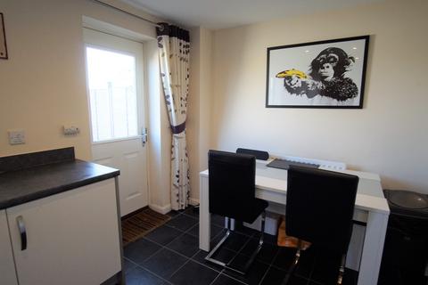 3 bedroom townhouse to rent, Wordsworth Road, Bristol BS7