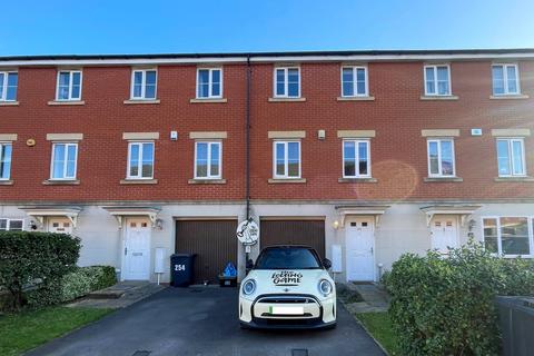 3 bedroom townhouse to rent, Wordsworth Road, Bristol BS7