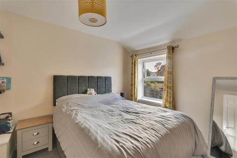 2 bedroom terraced house for sale, Oswald Place, Oswestry