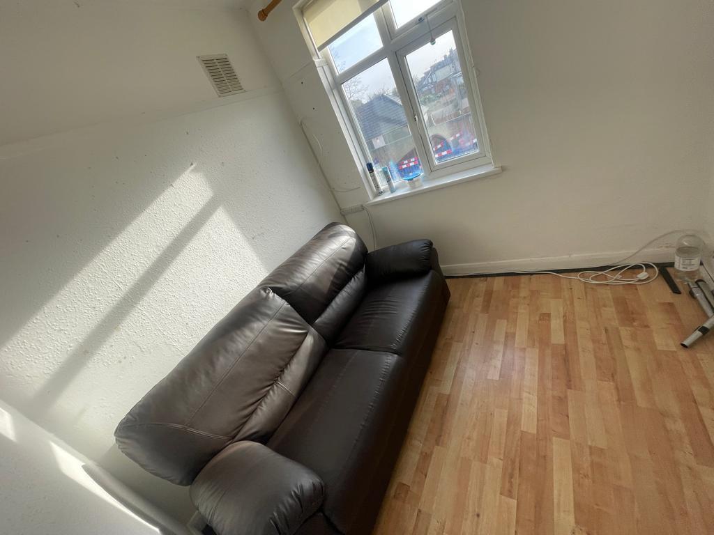 Hill Rise, Greenford UB6 2 bed to rent £1,850 pcm (£427 pw)