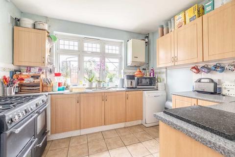 4 bedroom semi-detached house for sale, Fairfield Avenue, Datchet SL3