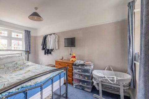 10 Fairfield Avenue, Datchet, Slough, SL3 9NQ