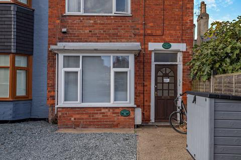 2 bedroom flat for sale, Station Road, Sutton-on-Sea, Mablethorpe, LN12