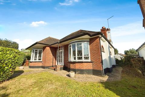 3 bedroom detached bungalow to rent, Lampits Hill, Corringham, SS17