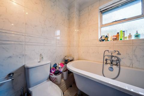 3 bedroom terraced house for sale, Crofton Gate Way, Brockley, London