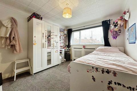 44 Dawnay Drive, Anlaby, Hull, HU10 6TD