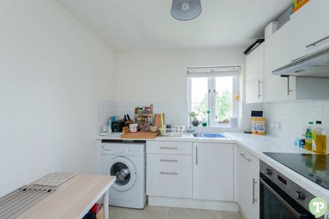 32 Kimber Close, Wheatley, Oxford, OX33 1SF