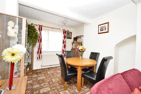 51 Roman Way, Folkestone, CT19 4JX