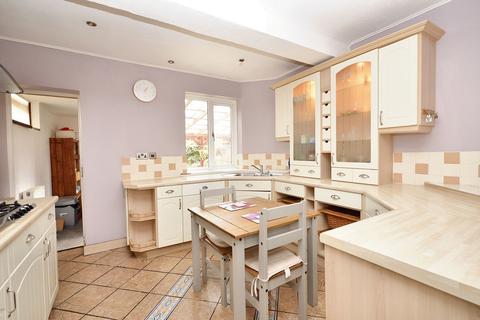 51 Roman Way, Folkestone, CT19 4JX