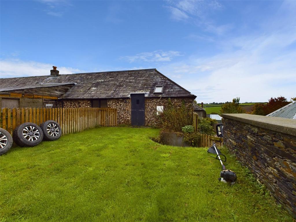 Launceston, Cornwall 2 bed barn conversion for sale £225,000