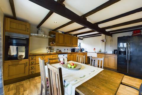 2 bedroom barn conversion for sale, Launceston, Cornwall