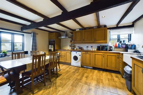 2 bedroom barn conversion for sale, Launceston, Cornwall