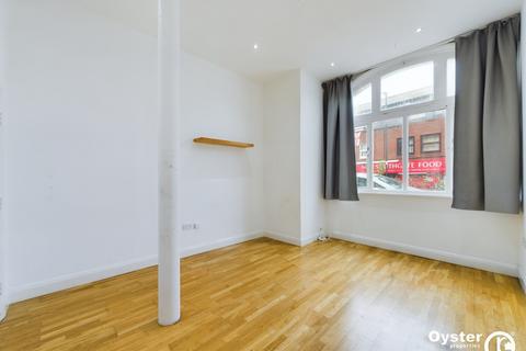 1 bedroom flat to rent, High Road, Northern Star House, N11