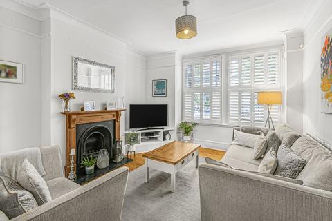 2 bedroom apartment for sale, Badminton Road, London, SW12