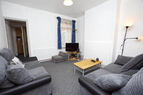 3 bedroom house to rent, Warwards Lane, Birmingham B29