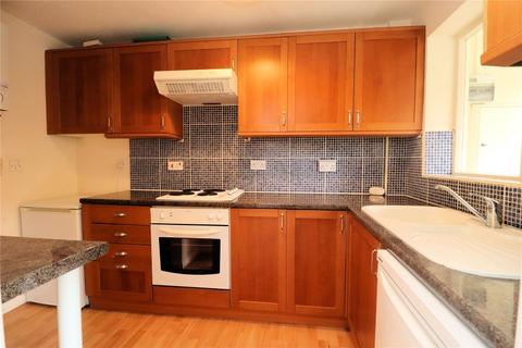 2 bedroom end of terrace house to rent, Newsham Road, Woking GU21