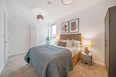 undefined, 4 Woodlands Avenue, Acton W3