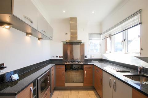 2 bedroom apartment to rent, Hills Road, Cambridge CB2