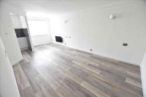 2 bedroom flat for sale, Felbridge Court, High Street, Feltham, Middlesex, TW13