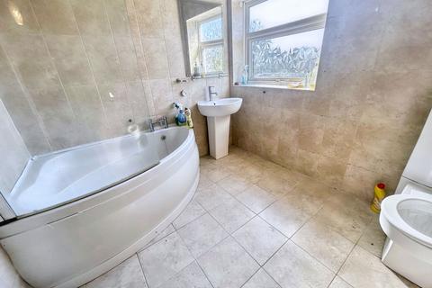 3 bedroom semi-detached house for sale, St. Georges Estate, Washington, Tyne and Wear, NE38 9AU