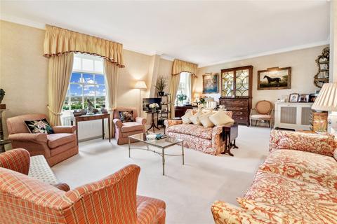 4 bedroom apartment for sale, Rivermead Court, London, SW6