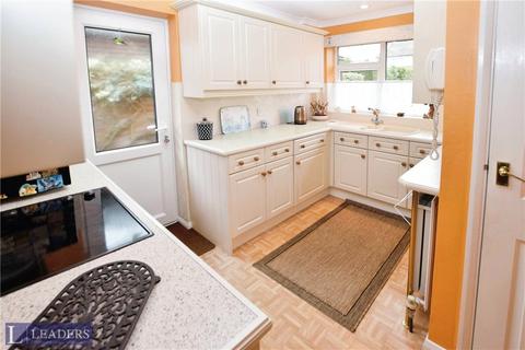 2 bedroom bungalow for sale, Thompson Avenue, Colchester, Essex