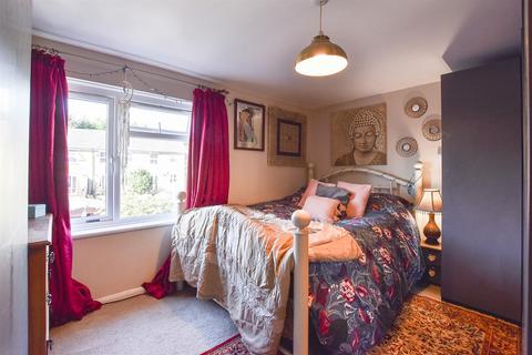 15 Castle Street, Wouldham, Rochester, ME1 3UX