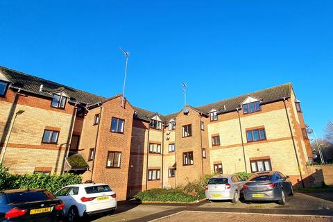 2 bedroom flat to rent, Broome Way