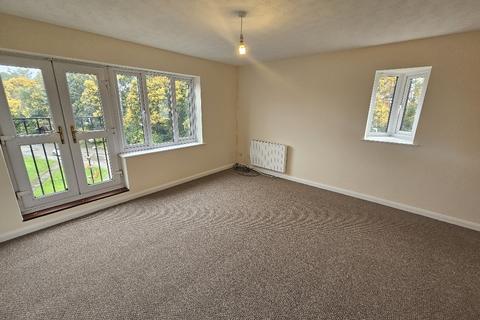 2 bedroom flat to rent, Broome Way