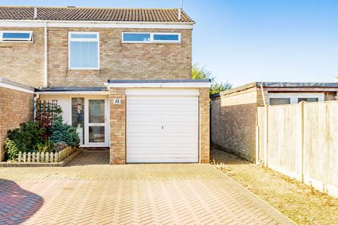 3 bedroom end of terrace house for sale, Hopton Gardens, Hopton