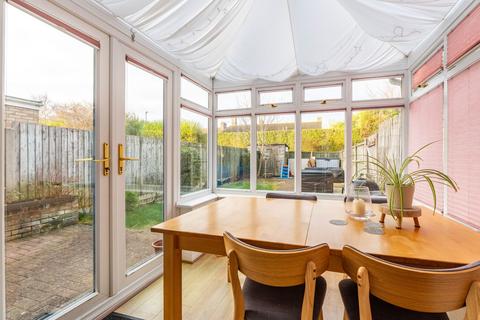 3 bedroom end of terrace house for sale, Hopton Gardens, Hopton